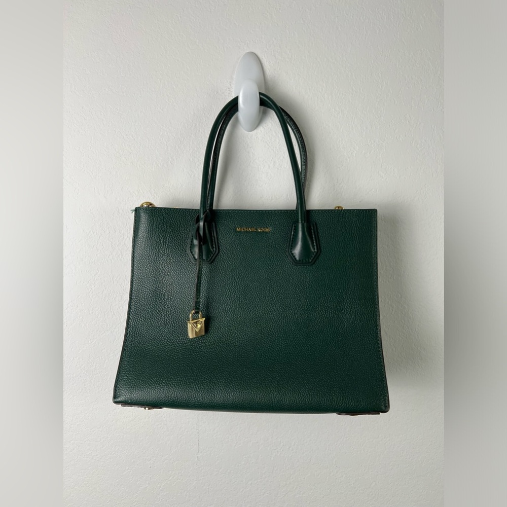 Michael Kors Mercer Green Pebble Leather Accordion Purse Holiday Party Office